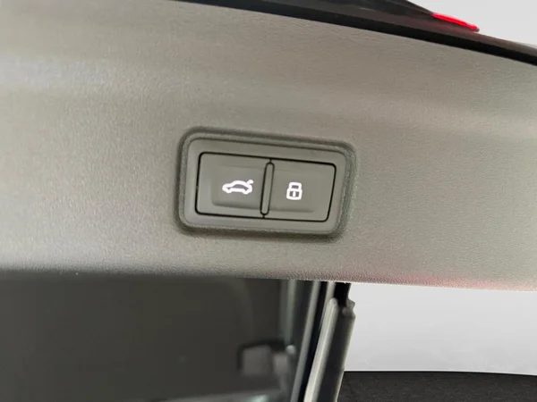 AUDI Q6 Sportback e-tron (2026) — foto 2 van 19