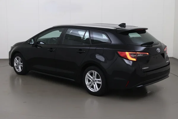 Toyota Corolla SW Hybrid (HEV) (2022) — foto 15 van 21