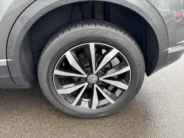 VOLKSWAGEN T-Roc (2018) — foto 14 van 22
