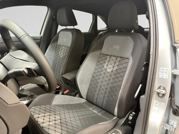 VOLKSWAGEN Taigo (2025) — foto 14 van 15