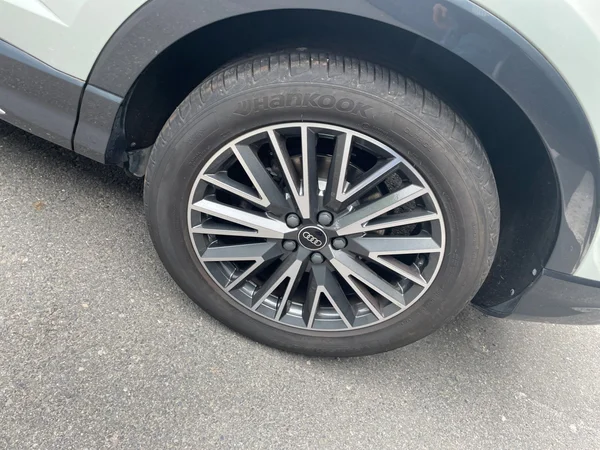 AUDI Q3 Sportback (2024) — foto 11 van 21