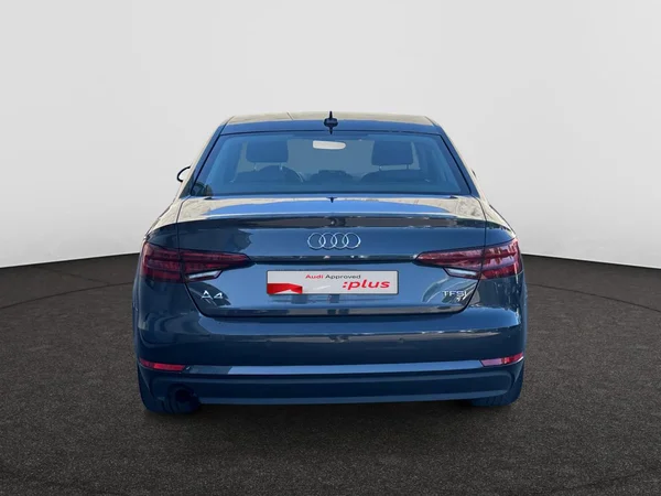 AUDI A4 (2019) — foto 8 van 21