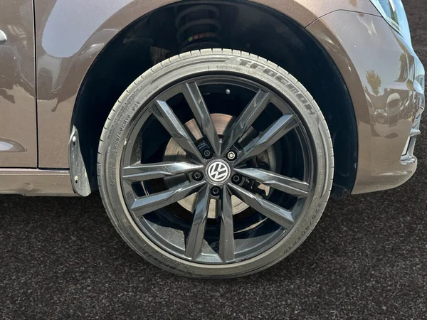 VOLKSWAGEN Caddy Maxi (2020) — foto 13 van 21