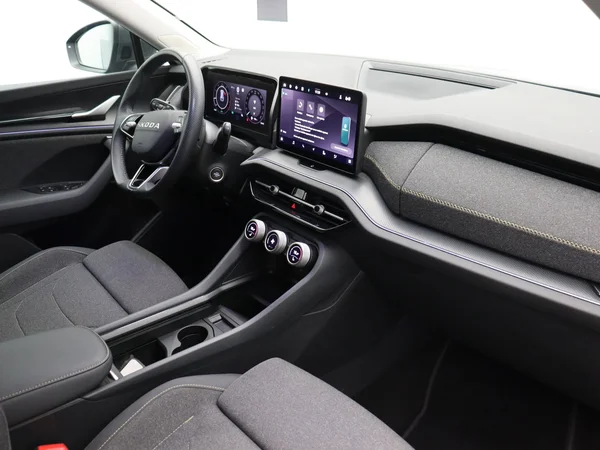 SKODA Kodiaq (2025) — foto 6 van 17