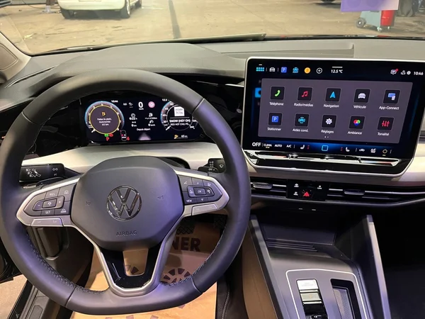 VOLKSWAGEN Golf VIII (2025) — foto 13 van 13