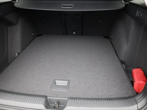 VOLKSWAGEN Golf VIII SW (2024) — foto 10 van 21