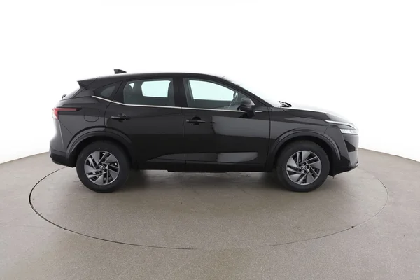 Nissan Qashqai (2021) — foto 13 van 16