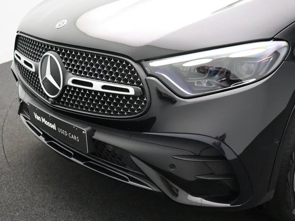 Mercedes-Benz GLC (2024) — foto 28 van 36