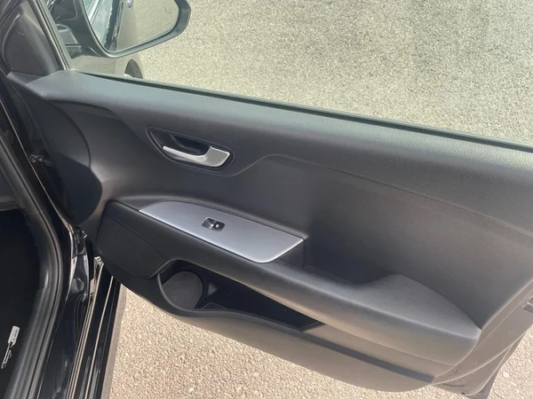KIA Rio - 2021 (2023) — foto 4 van 20