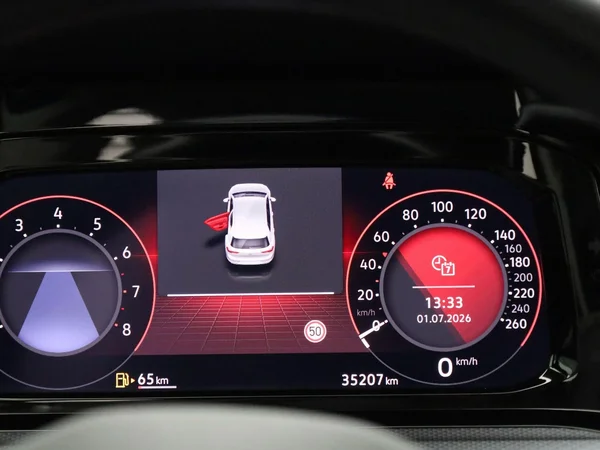 Volkswagen Golf (2022) — foto 44 van 45
