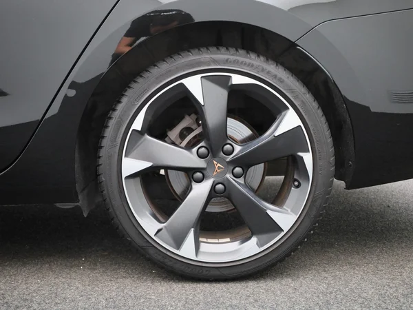 CUPRA Leon Sportstourer (2023) — foto 8 van 40