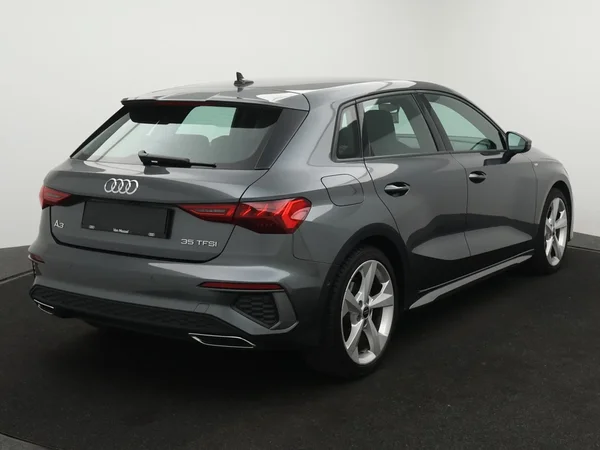 Audi A3 (2024) — foto 12 van 23