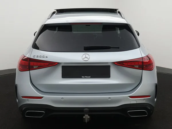 MERCEDES-BENZ C Break (2022) — foto 29 van 32