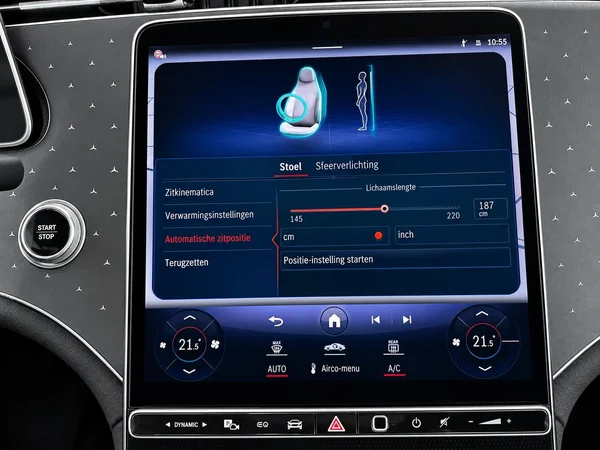 Mercedes-Benz EQE (2024) — foto 6 van 26