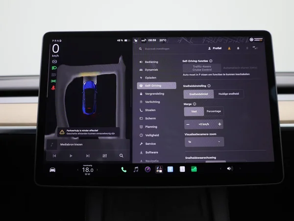 Tesla Model Y (2023) — foto 15 van 43