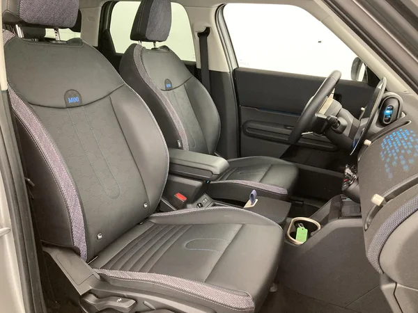 MINI Mini Countryman (U25) (2024) — foto 13 van 36