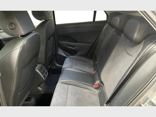 VOLKSWAGEN T-Roc (2026) — foto 29 van 29