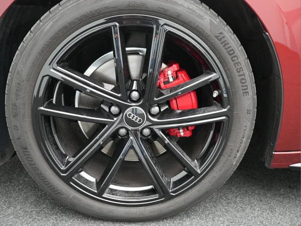 AUDI A5 Avant (2024) — foto 35 van 35