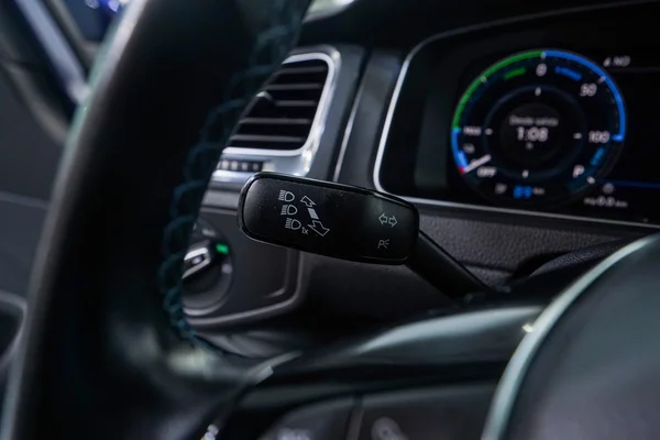 Volkswagen E-Golf (2019) — foto 15 van 75