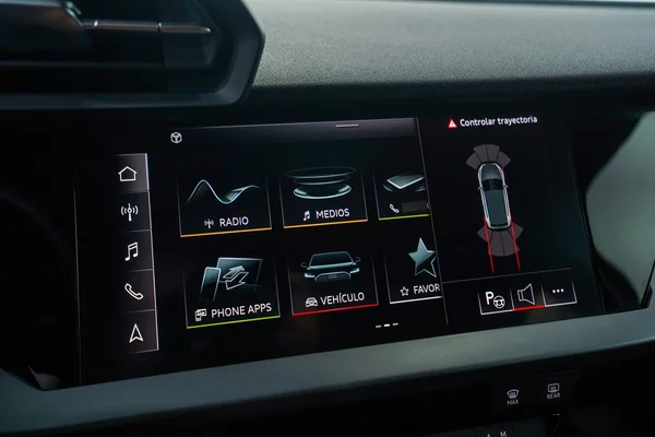 Audi A3 Sportback (2024) — foto 19 van 43