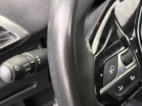 PEUGEOT 5008 (2023) — foto 10 van 26