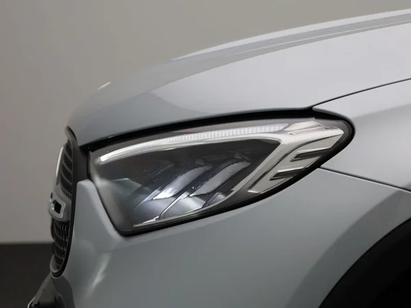 Mercedes-Benz GLC (2025) — foto 8 van 52