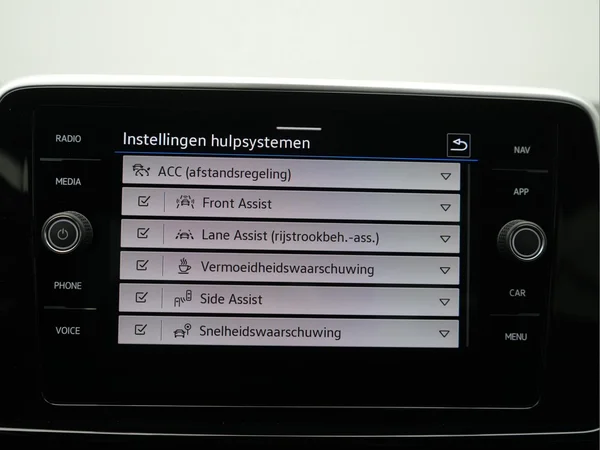 VOLKSWAGEN T-Roc (2025) — foto 19 van 27