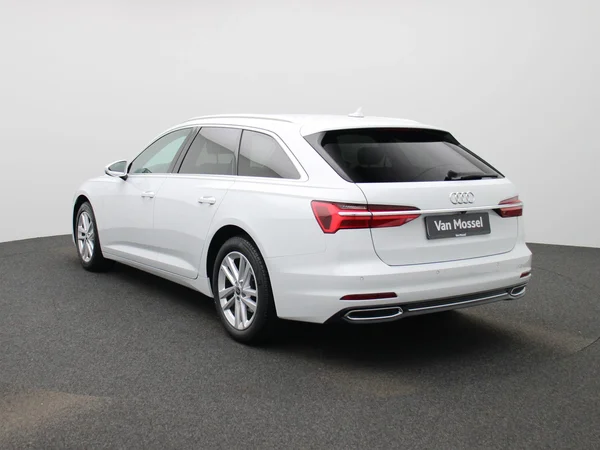 Audi A6 (2022) — foto 12 van 45