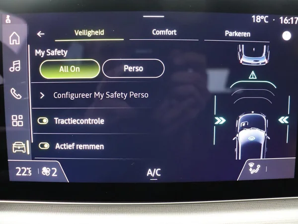 RENAULT e-R5 E-Tech (2025) — foto 4 van 15