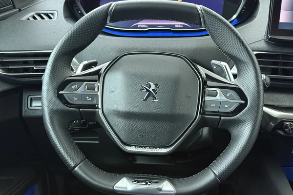 Peugeot 3008 (2024) — foto 2 van 17