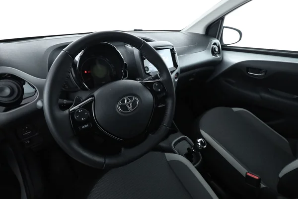 Toyota Aygo (2022) — foto 2 van 16