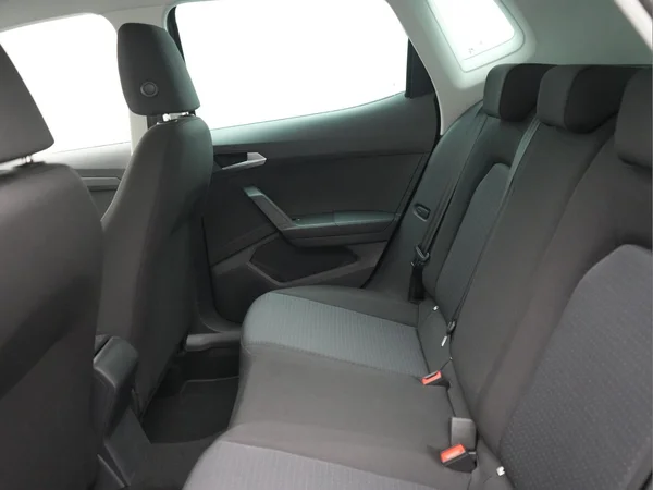 SEAT Arona (2023) — foto 6 van 38