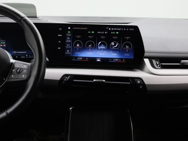 BMW 2 Reeks (2023) — foto 48 van 49