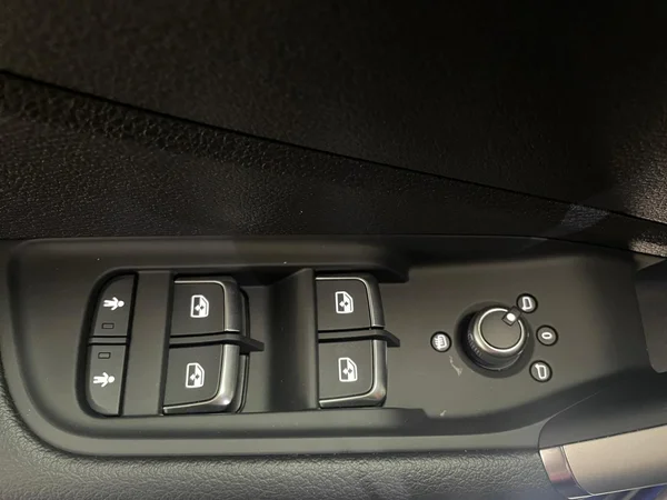 AUDI Q2 (2024) — foto 3 van 15