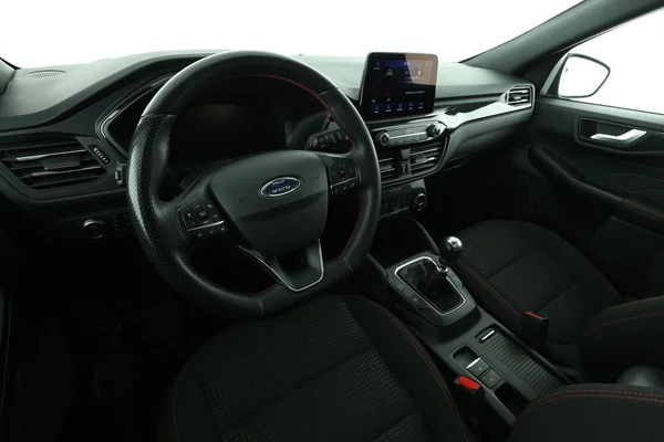 Ford Kuga (2022) — foto 2 van 16