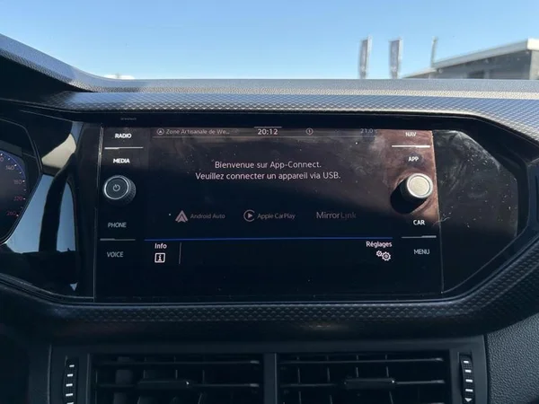 VOLKSWAGEN T-Cross (2021) — foto 9 van 31
