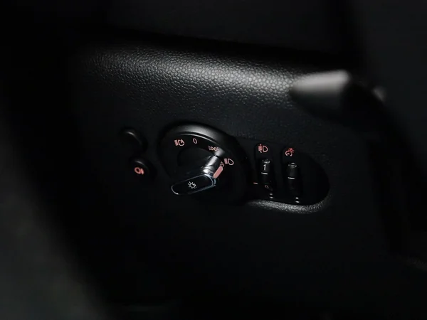 MINI One (2021) — foto 11 van 38