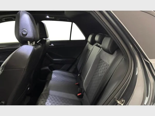 Volkswagen T-Roc (2023) — foto 4 van 29