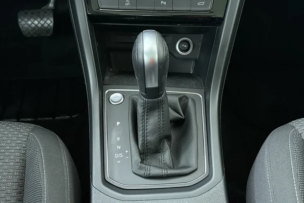 Volkswagen Touran (2020) — foto 4 van 31
