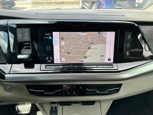 VOLKSWAGEN Multivan T7 Long (2024) — foto 5 van 24