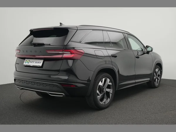 SKODA Kodiaq (2025) — foto 12 van 31