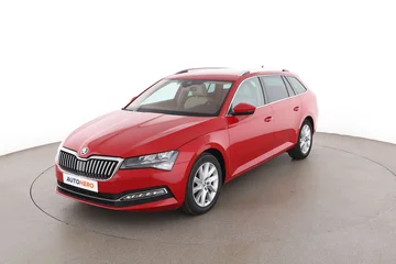 Skoda Superb 61539faf-05f9-4913-9819-ff0ec02b5046