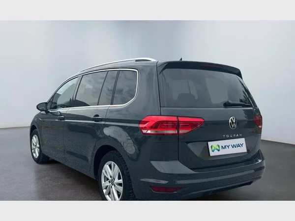 Volkswagen TOURAN (2024) — foto 12 van 29