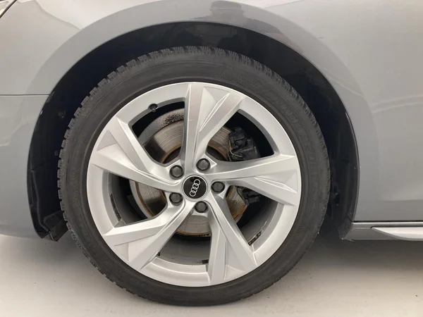 AUDI A4 Avant (2021) — foto 6 van 36