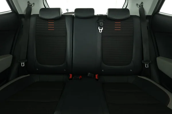 Kia Stonic (2018) — foto 6 van 16