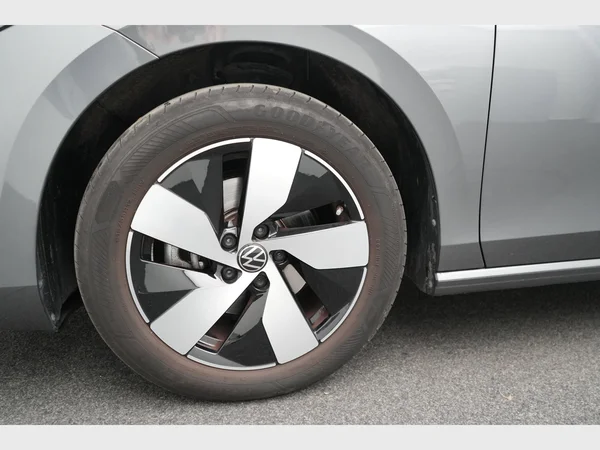 VOLKSWAGEN Passat SW (2025) — foto 33 van 33