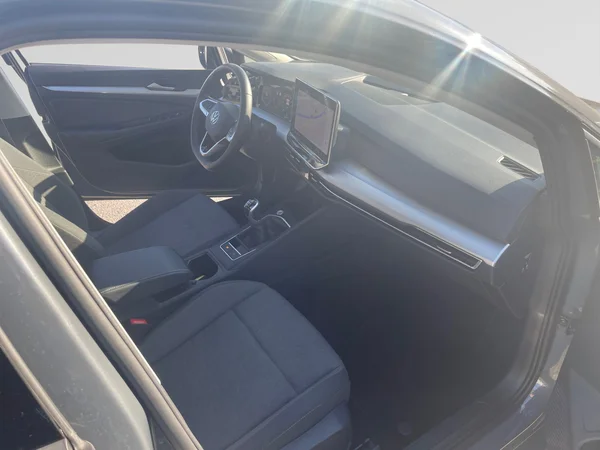 VOLKSWAGEN Golf VIII (2024) — foto 4 van 20