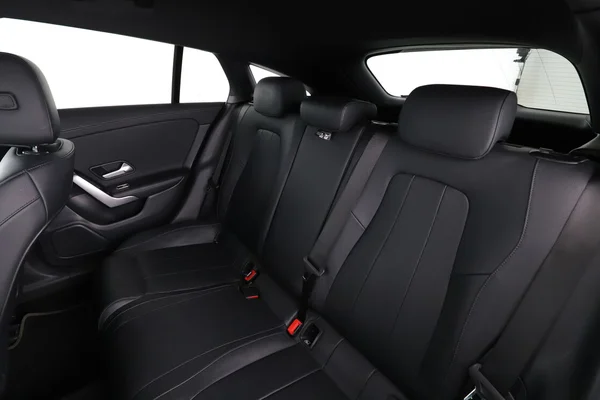 Mercedes-Benz CLA-Klasse (2021) — foto 5 van 16