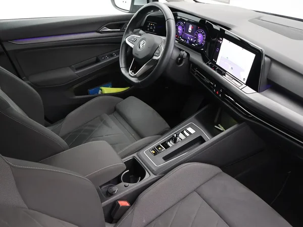 Volkswagen Golf (2022) — foto 18 van 24
