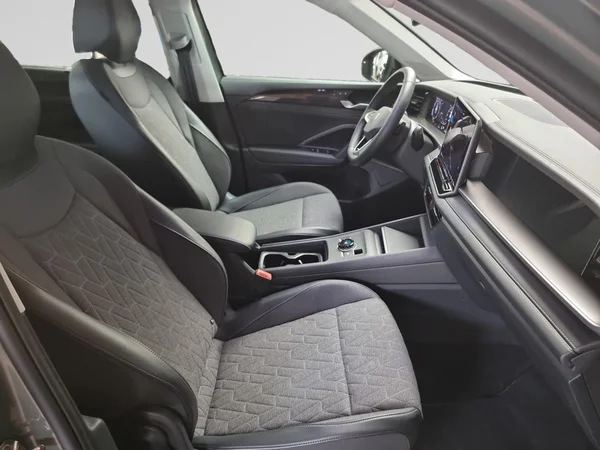 VOLKSWAGEN Tayron (2025) — foto 8 van 24